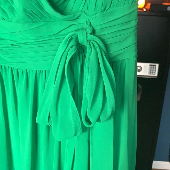 Women’s dress - Picture 3 of 5